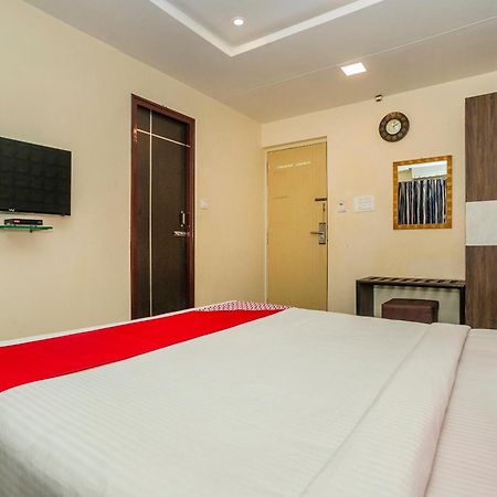 Collection O 5898 Checkin Residency Hotel Bangalore Exterior foto