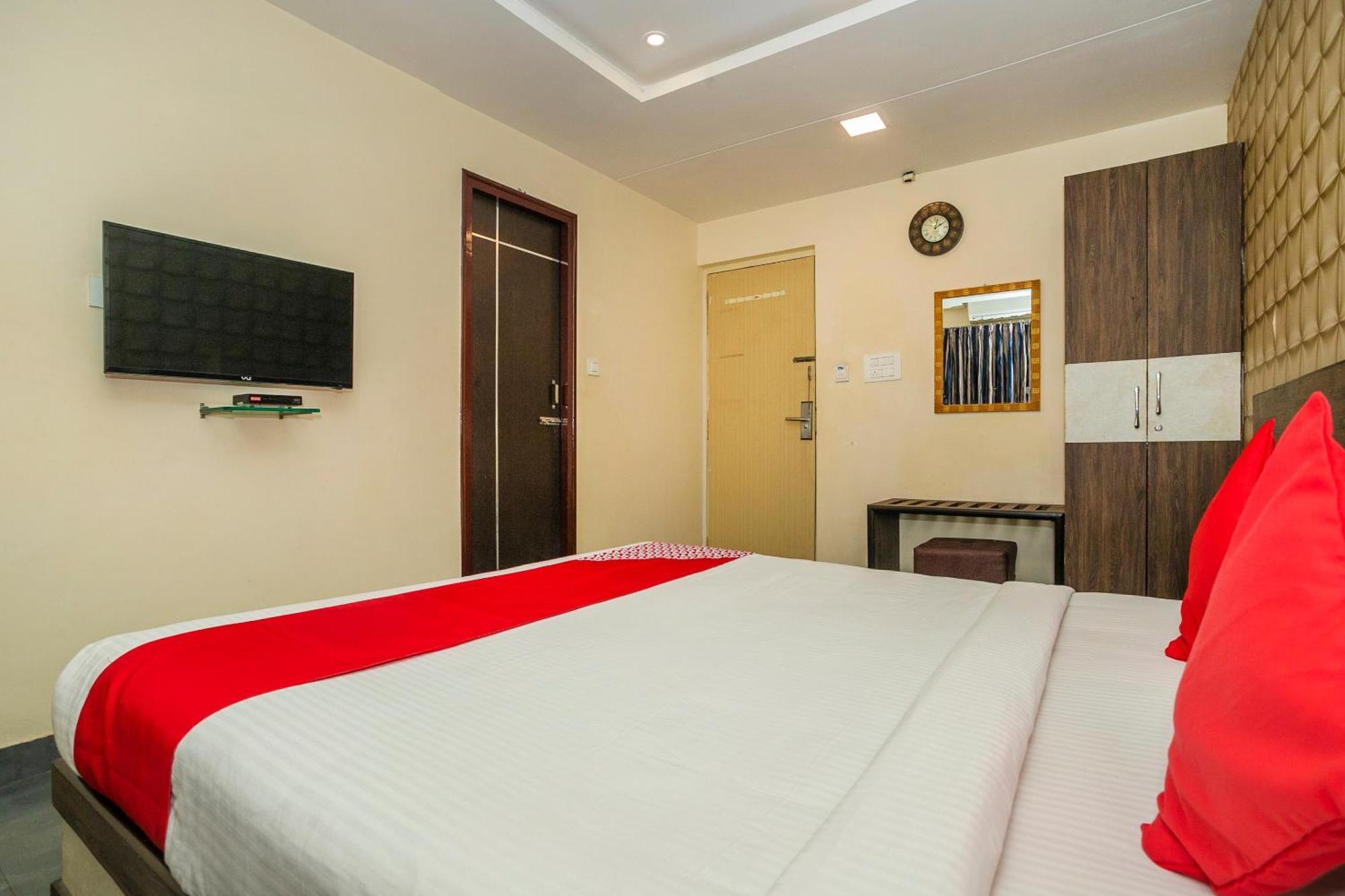 Collection O 5898 Checkin Residency Hotel Bangalore Exterior foto
